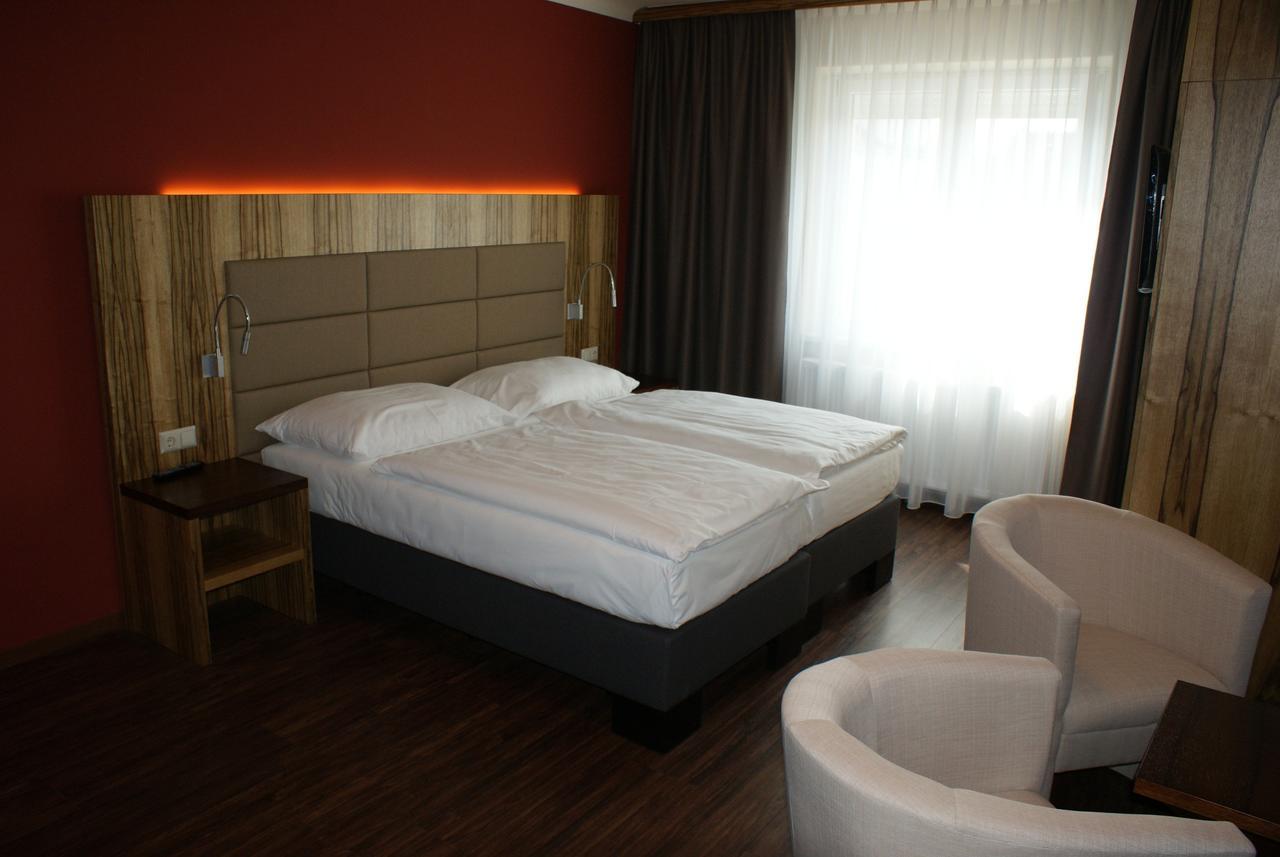 Hotel-Restaurant Schweinberger Stetten Eksteriør billede